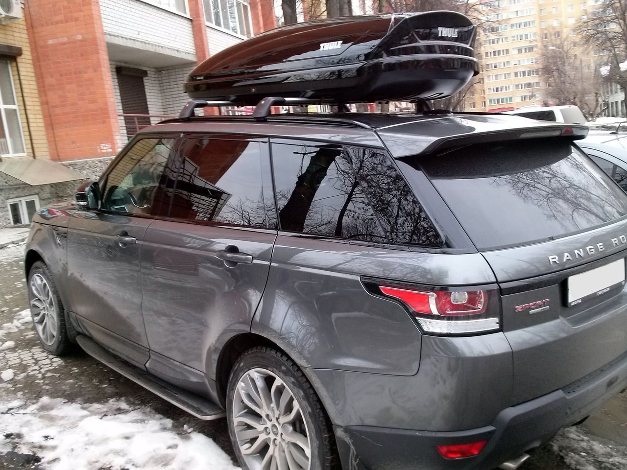 Range Rover Sport New Thule Motion 800